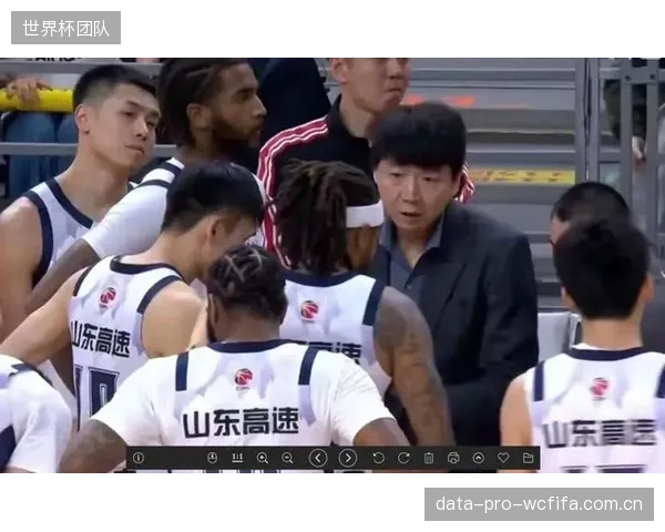 深厚的阵容深度让辽宁队在总决赛中占据优势，轮换球员的出色发挥分担了主力压力。